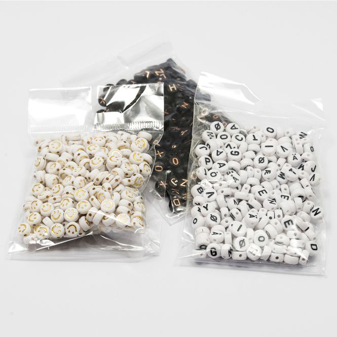 Hovedbilde Kort & Godt - GO1048 - Perler - Smiley Rund/flat - Hvit - 4x7mm